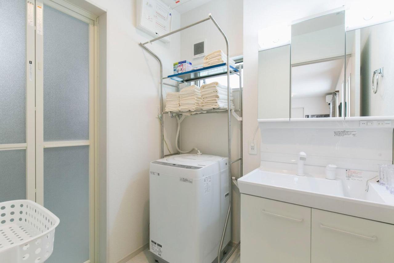 Villa 那覇空港まで10分#新築戸建#国際通りdfs近く#駐車場2台無料#Free Wifi#最大12名 Naha Exterior foto